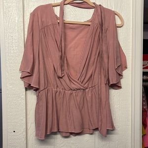 Low cut shirt with belt